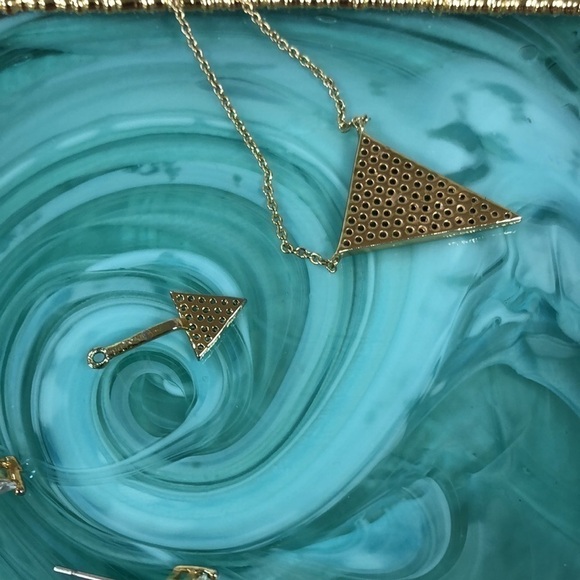 Gold Triangle Necklace And Peekaboo Earrings - Picture 7 of 9